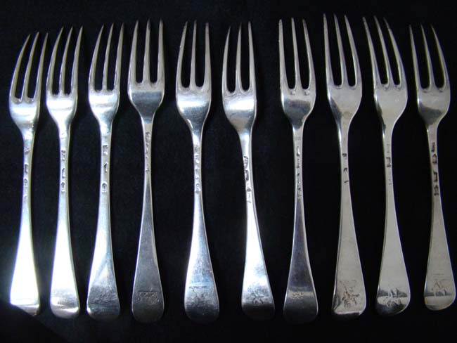 A collection of ten 18th century English Sterling Silver Dinner Forks circa 1737-1752 — image 2